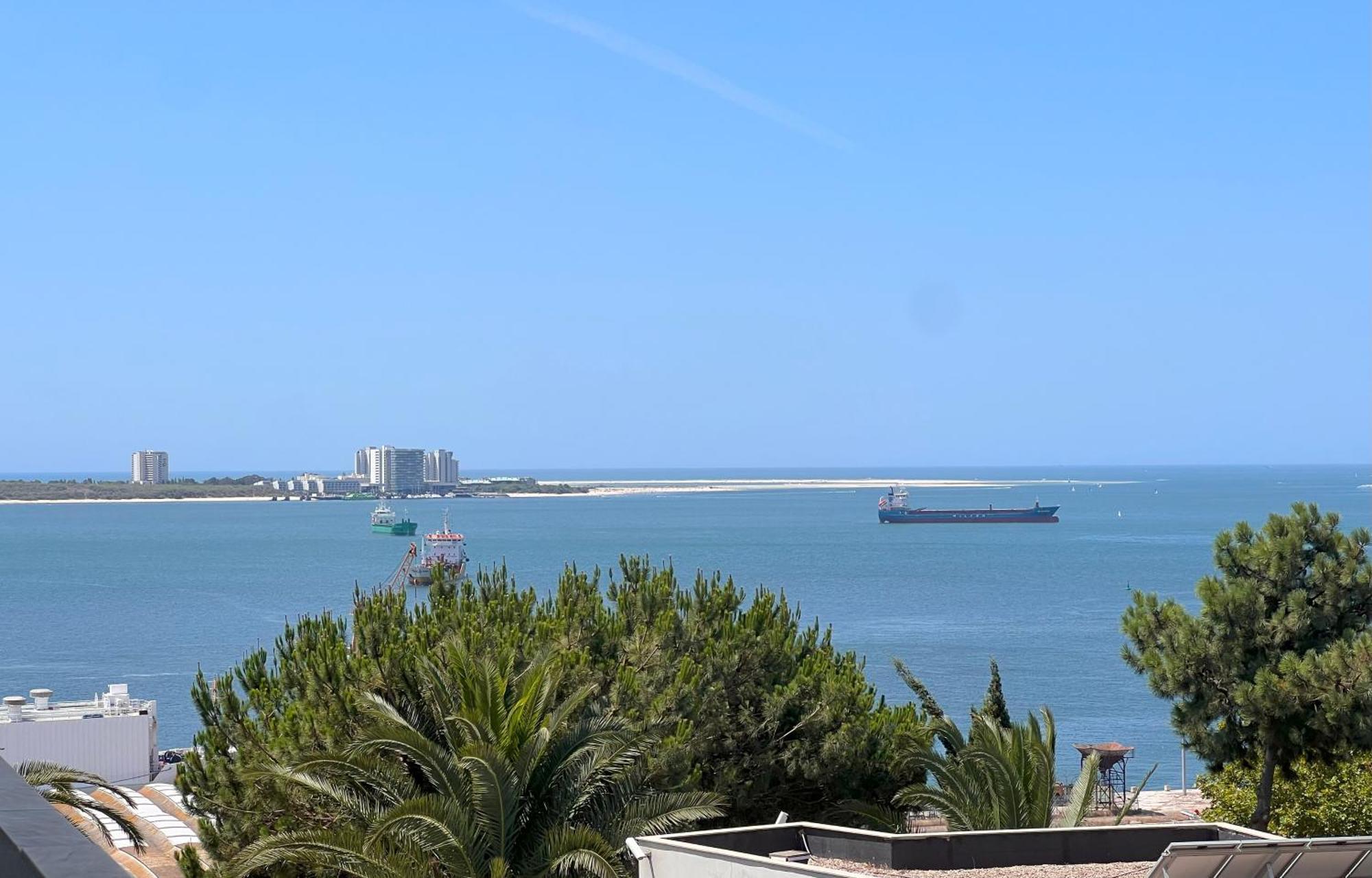 Sunset Bay View, Renovated Apt, By Timecooler Setúbal Exterior foto